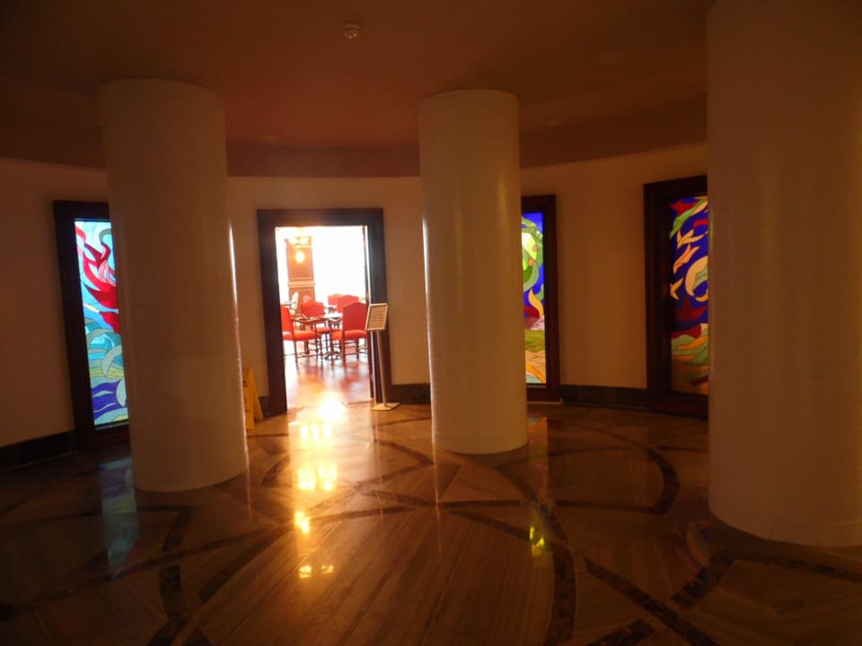 Panorama Bar Sherwood Exclusive Lara