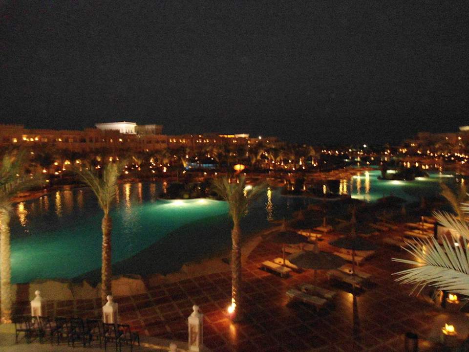 Ausblick von Cafe-Terrasse Richtung Pool/ Strand Pickalbatros Palace Resort