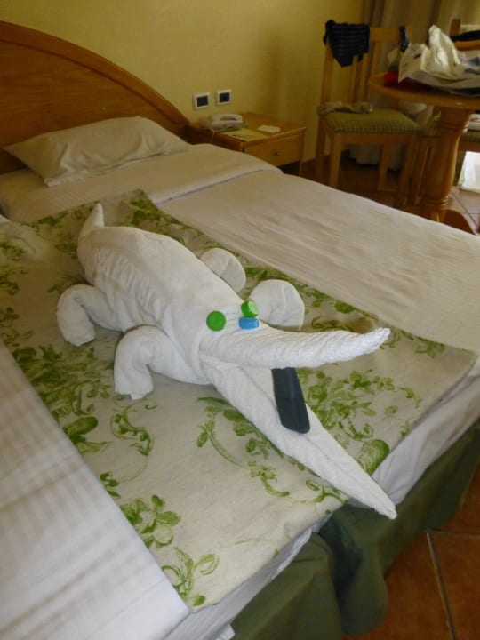 Kunstwerk des Zimmerboys Ghazala Gardens