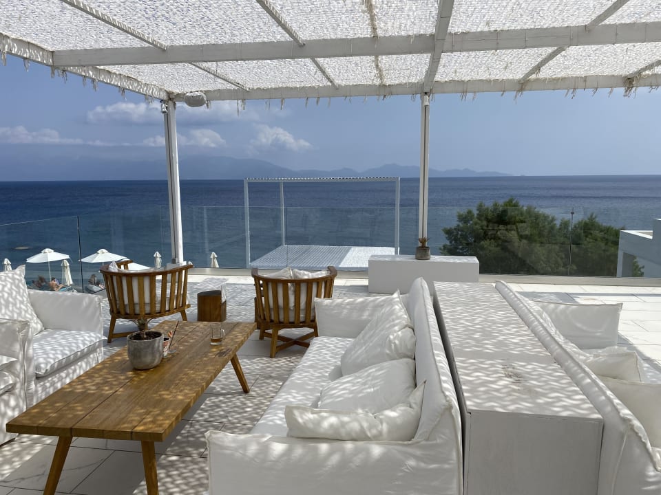 Gartenanlage Dimitra Beach Hotel & Suites