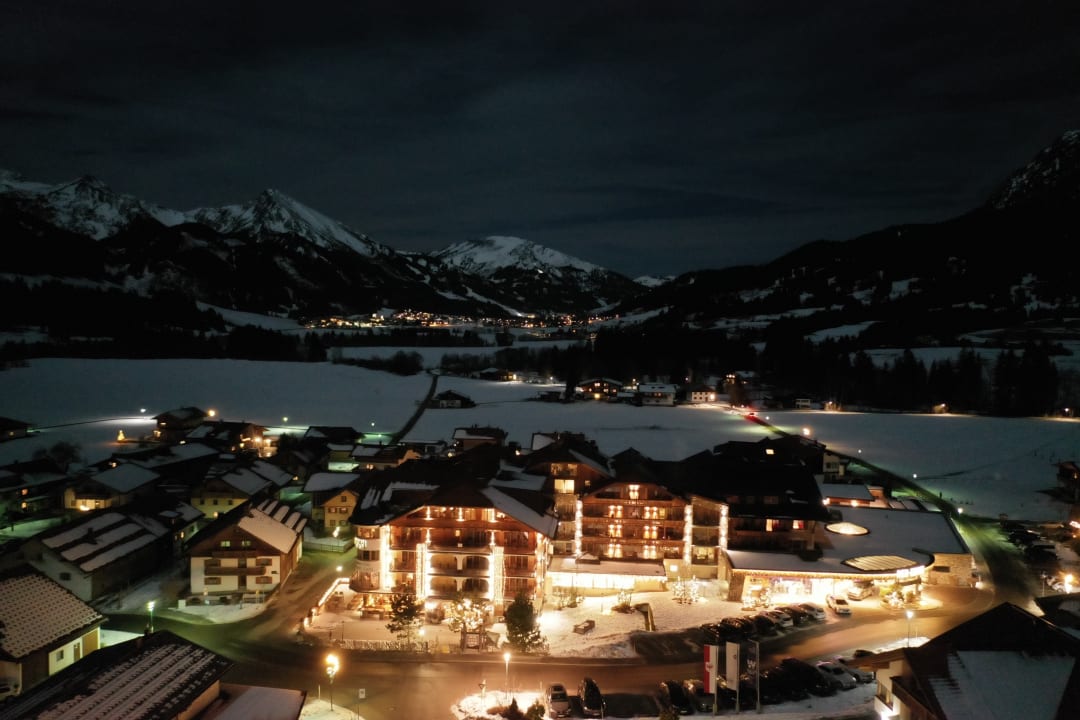 Außenansicht Wellnesshotel Engel