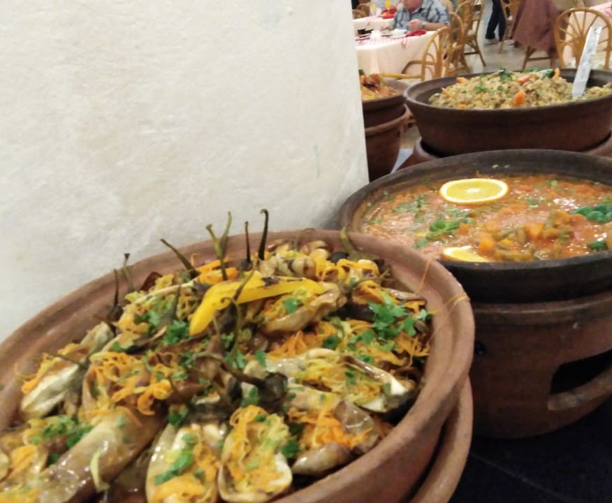 Gastro Moreno Horizon Spa & Resort