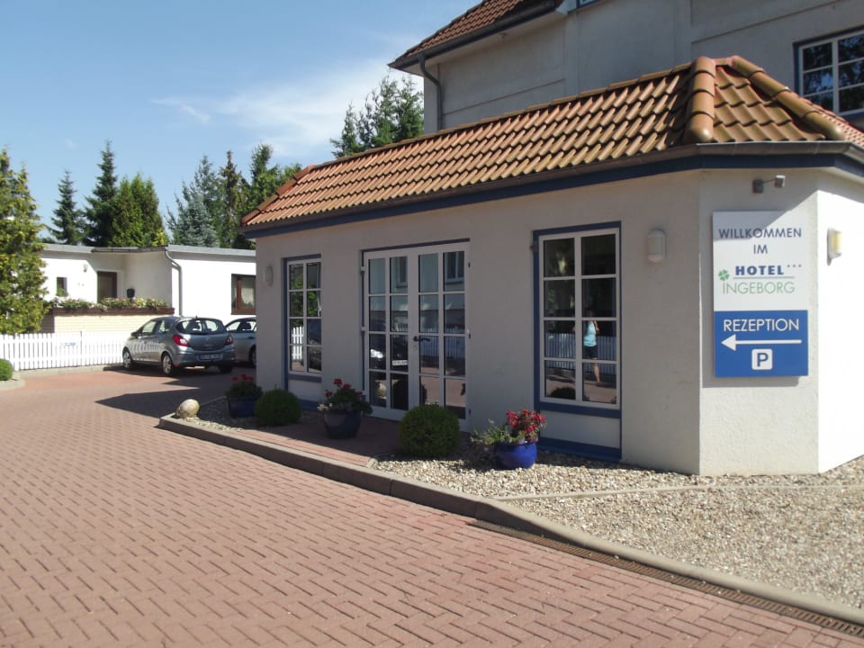 Einfahrt Hotel Ingeborg