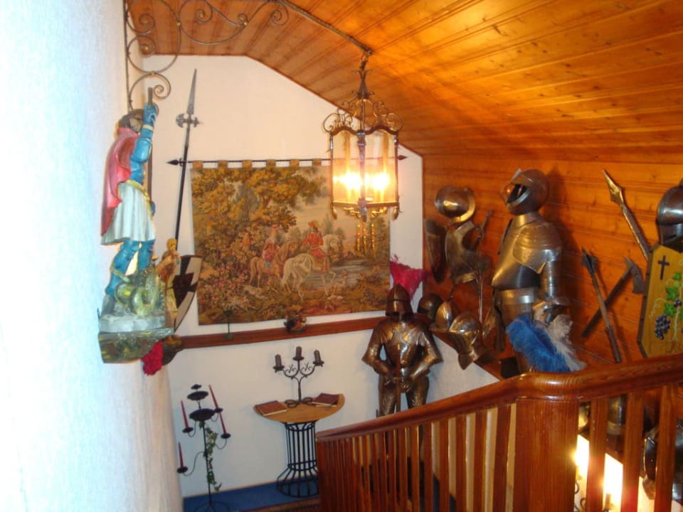 Blick ins Treppenhaus von oben Wohlfühl-Ferienwohnungen Kirchberger