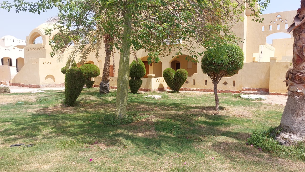 Gartenanlage Regency Plaza Aqua Park & Spa