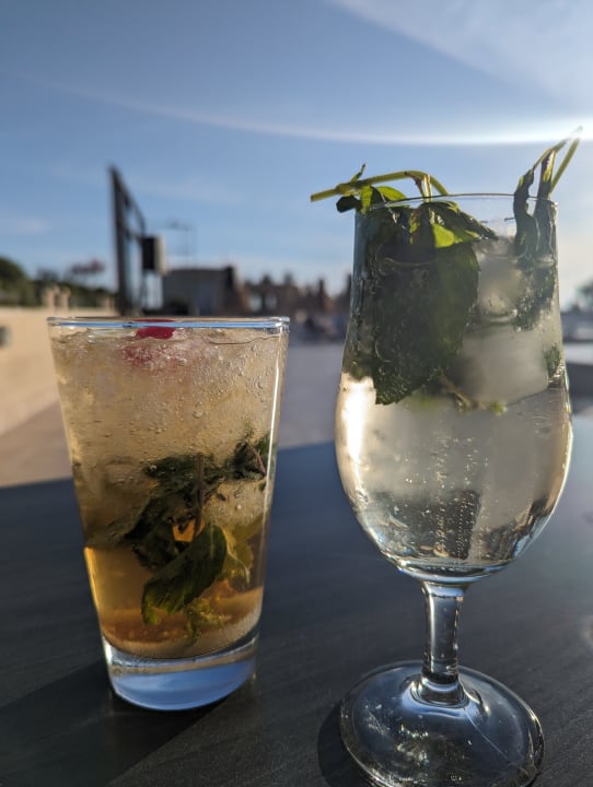 Gastro Melas Resort Hotel