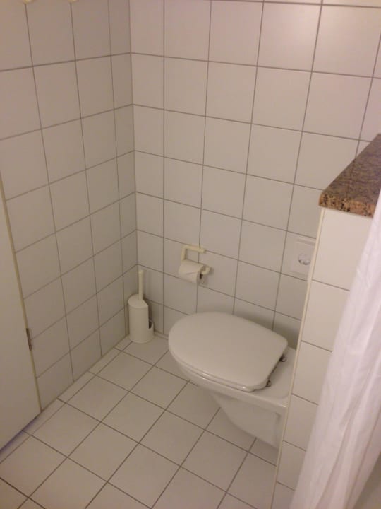 Bad linke Seite Hotel NH Leipzig Messe