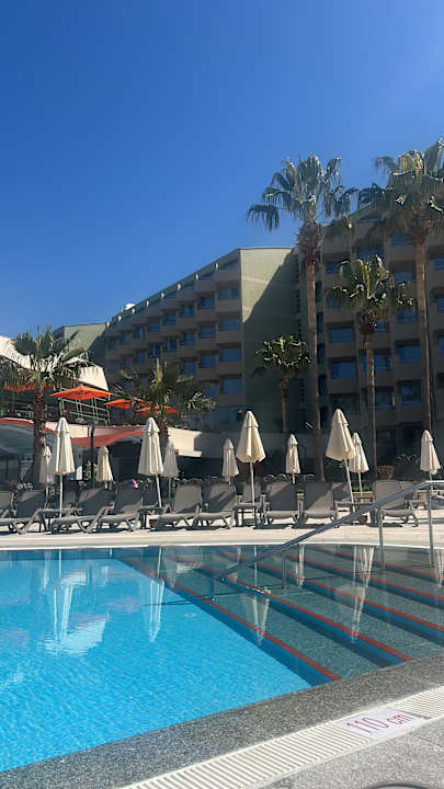 Pool VONRESORT Golden Coast