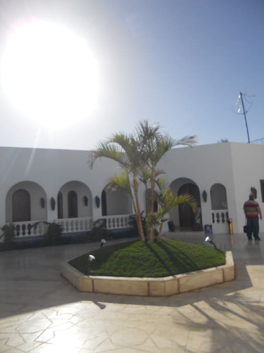 Eingang Hotel Mercure Hurghada