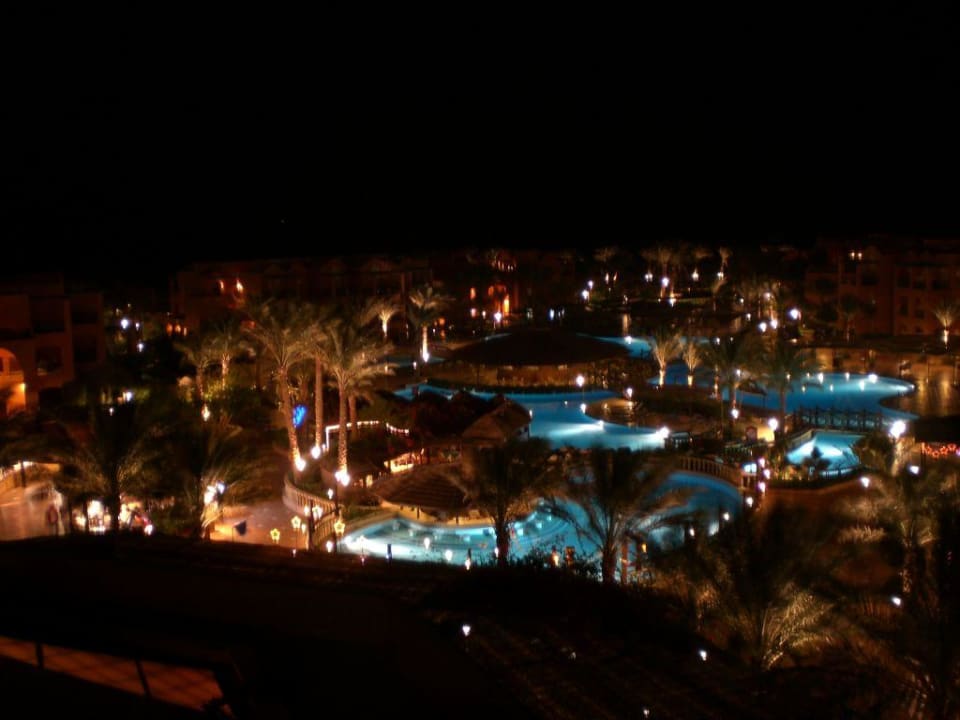 Poollandschaft bei Nacht TUI MAGIC LIFE Redsina Sharm El Sheikh