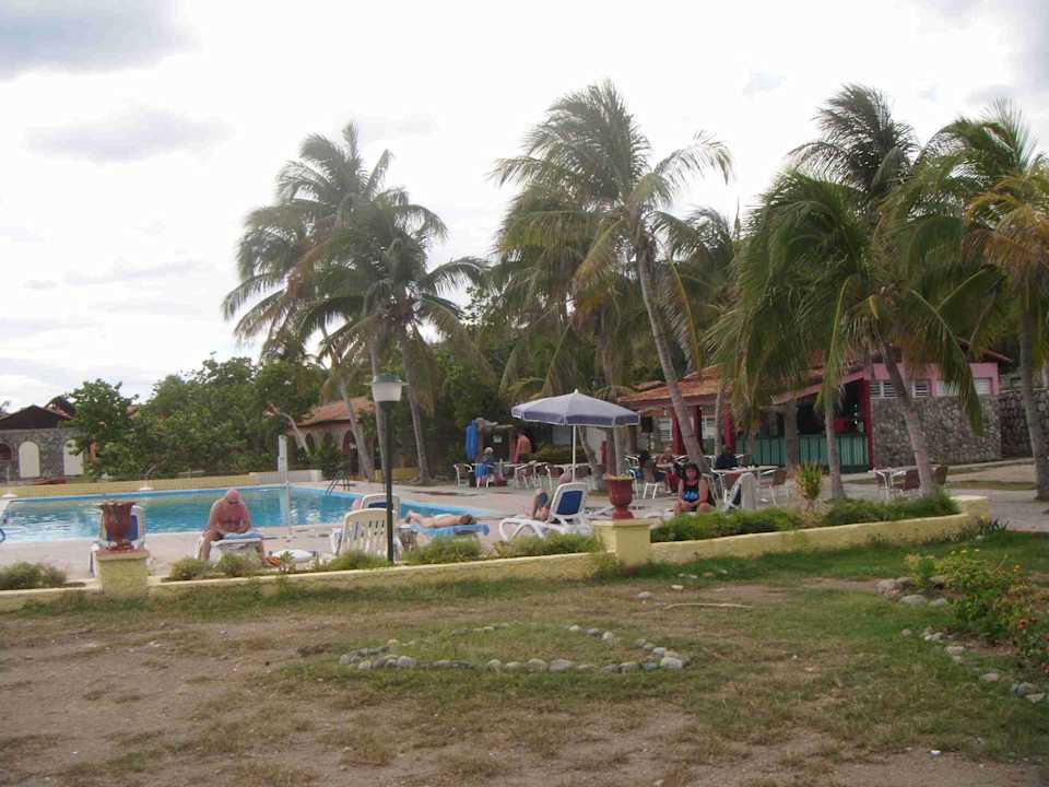 Ruhiger Pool Hotel Islazul Costa Morena