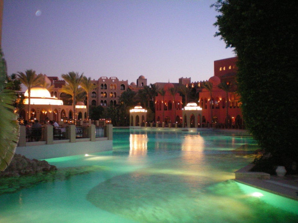 Bei Nacht Makadi Palace