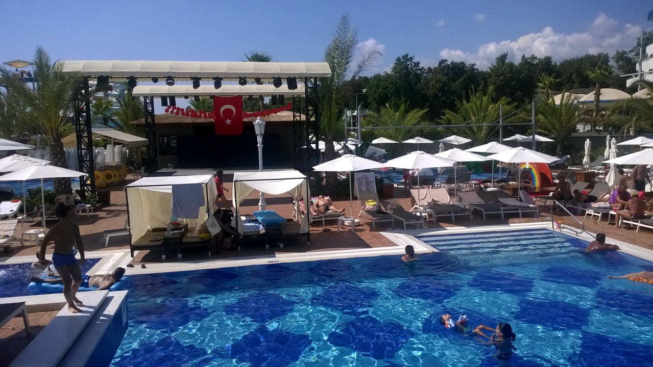 Poolanlage Quattro Beach Spa & Resort