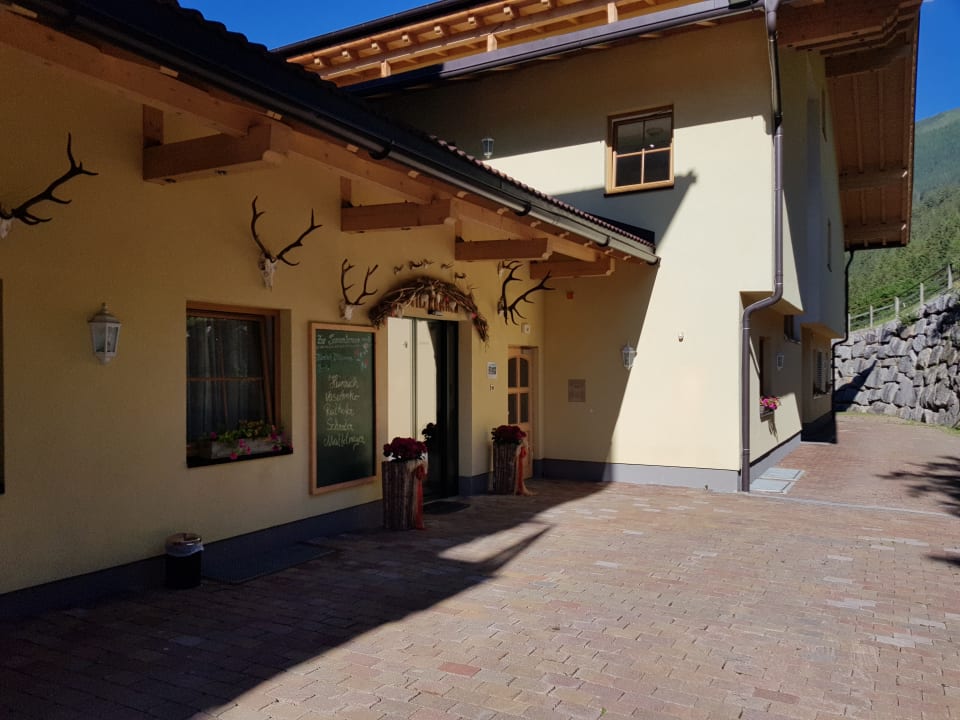 Außenansicht Berghotel Jaga-Alm