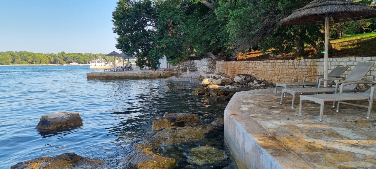 Strand Isabella Island Villas