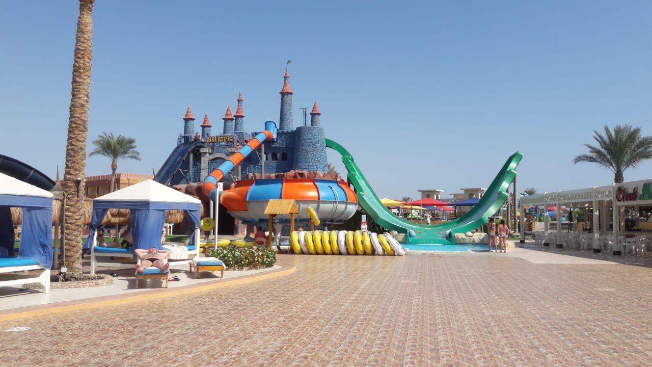 Rutschen im Nachbarhotel Aqua Blue Pickalbatros Aqua Park Resort - Sharm El Sheikh