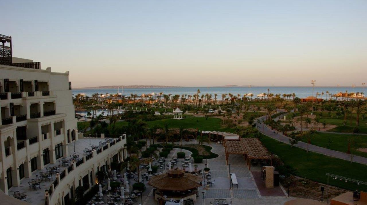 Blick vom Hotelzimmer des Al Dau Beach Steigenberger ALDAU Beach Hotel