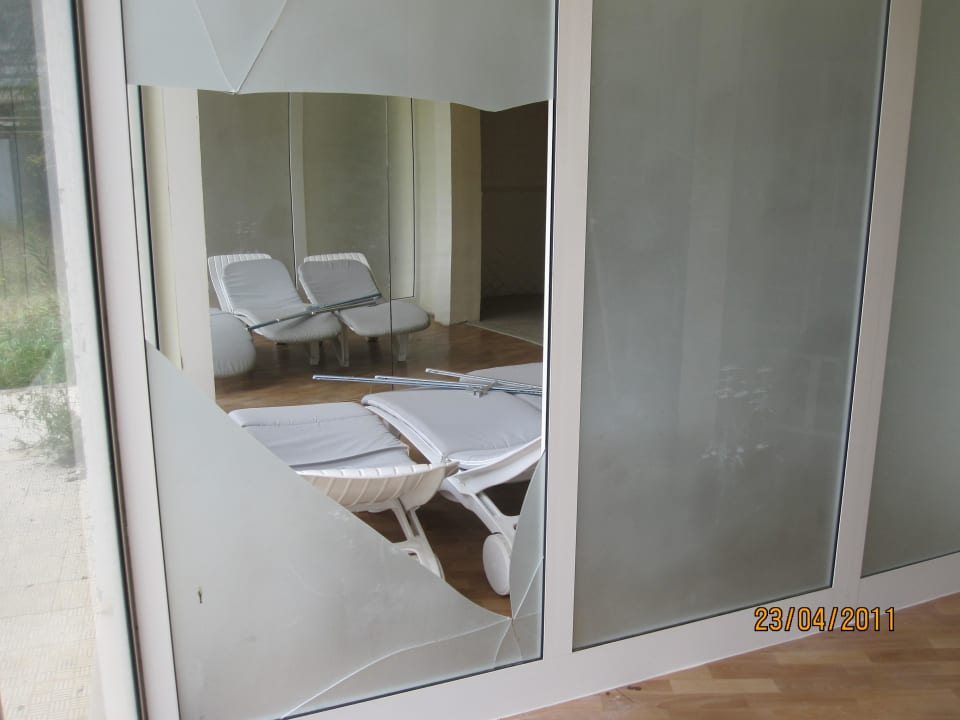 Durchgang zum Wellnessbereich Ruspina Beach Resort