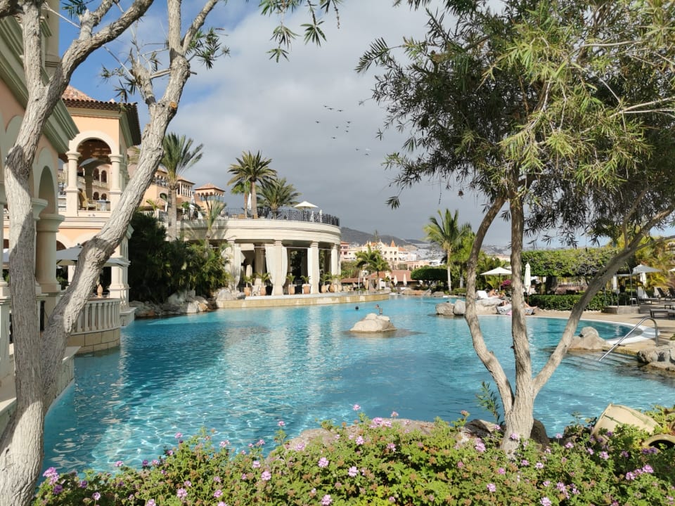 Pool JOIA El Mirador by Iberostar