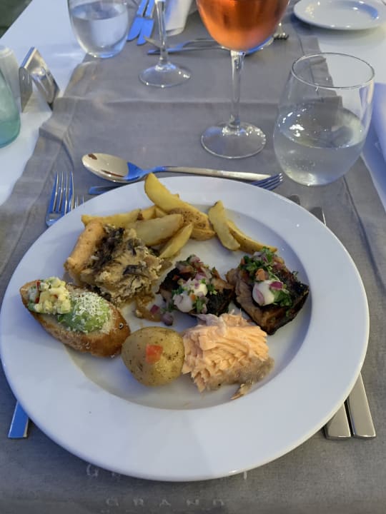 Gastro Gennadi Grand Resort