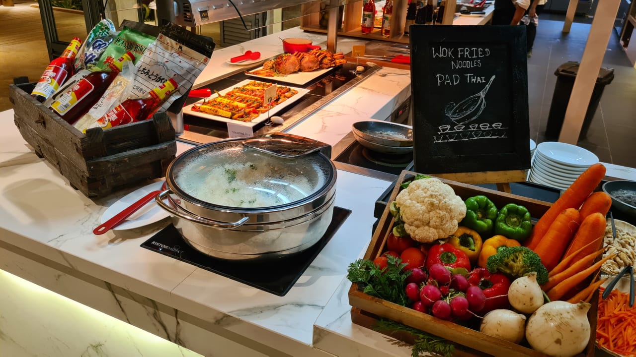 Gastro Outrigger Maldives Maafushivaru Resort