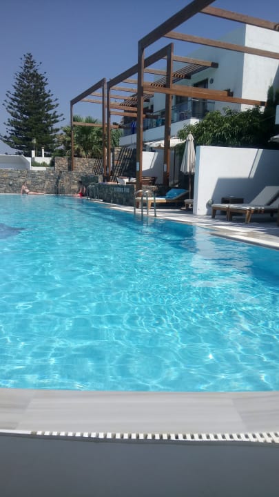 Pool The Island Hotel