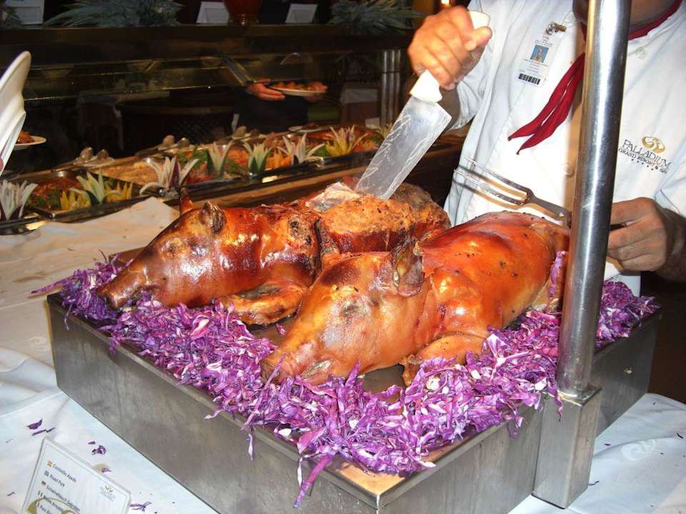 Dominikanischer Abend - Spanferkel Grand Palladium Select Bávaro Resort & Spa