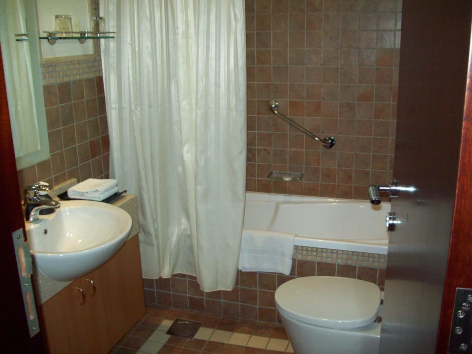 Bad Emirates Grand Hotel