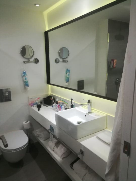 Zimmer Crystal Springs Beach Hotel