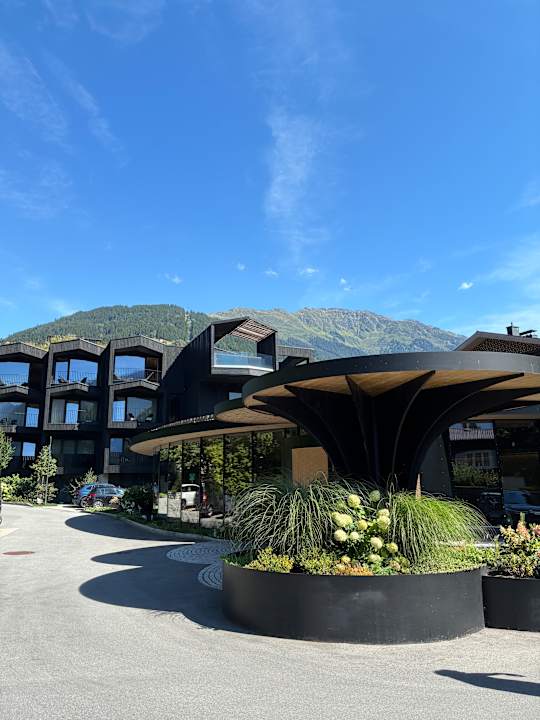 Außenansicht Amrai Suites