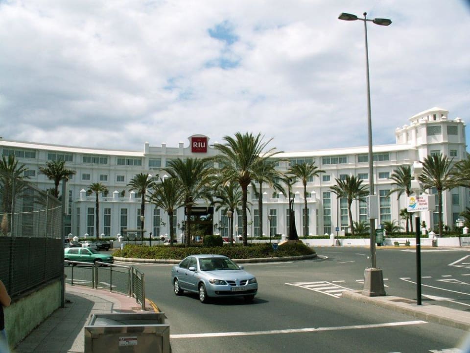 Vorderansicht Hotel Riu Palace Maspalomas Adults Only