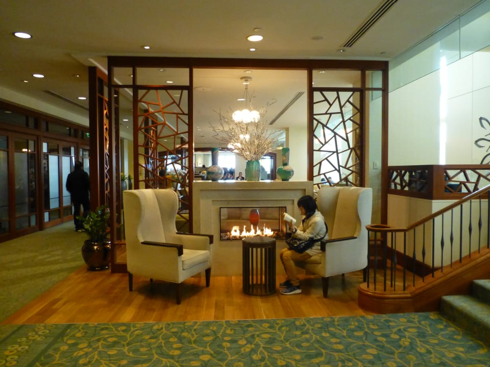 Lobby Hotel Seaport