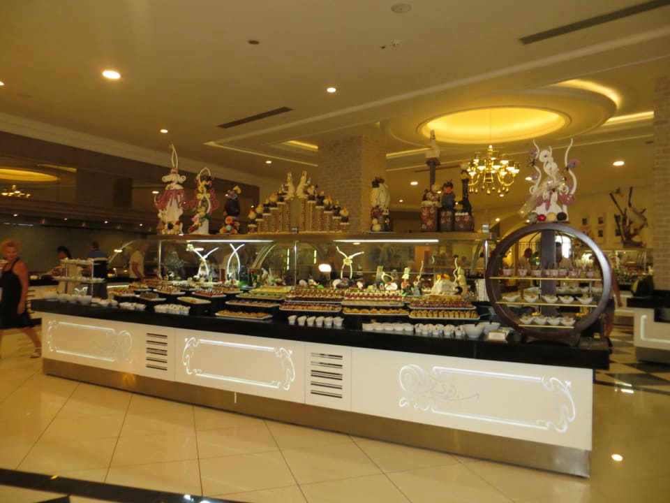 Buffet im Hauptrestaurant Hotel Delphin Imperial