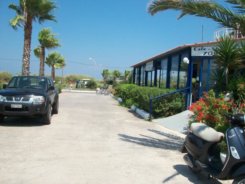 Rechts gehts rein,links zum Strand Costa Angela Seaside Resort