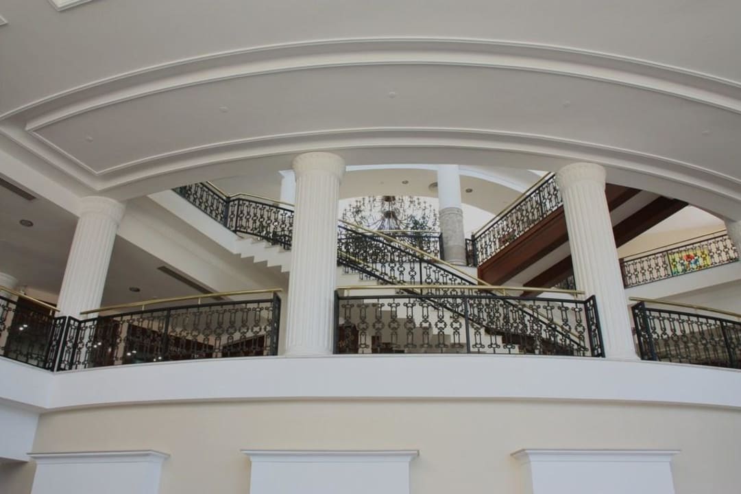 Innentreppe zur Rezeption Trendy Aspendos Beach Hotel