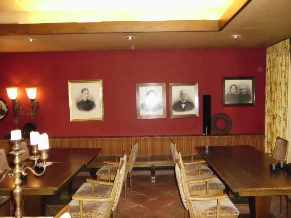 Rustikal Burghotel Pass