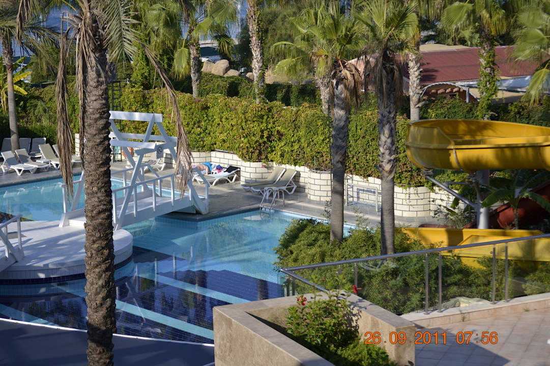 Pool Sealife Buket Resort & Beach