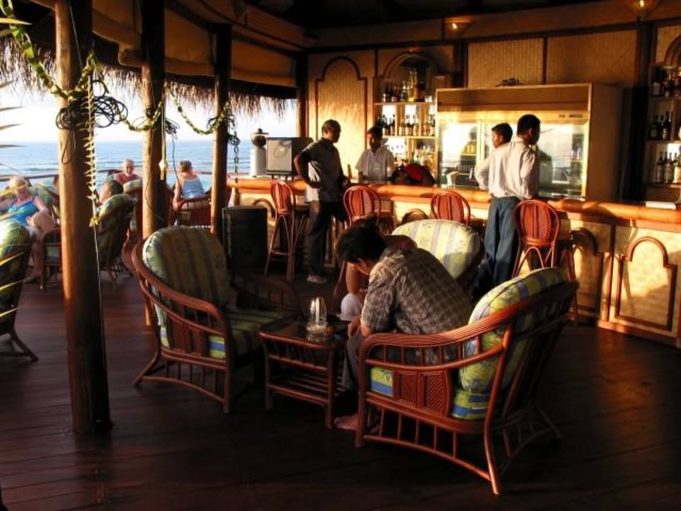 Sundownbar Angaga Island Resort