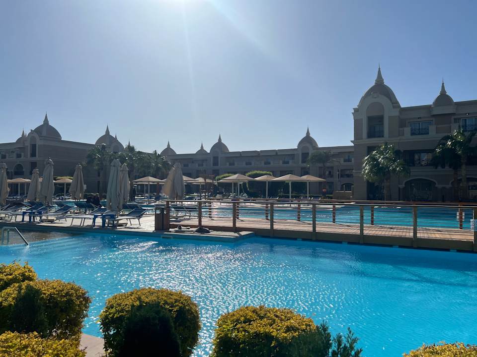Pool Titanic Royal