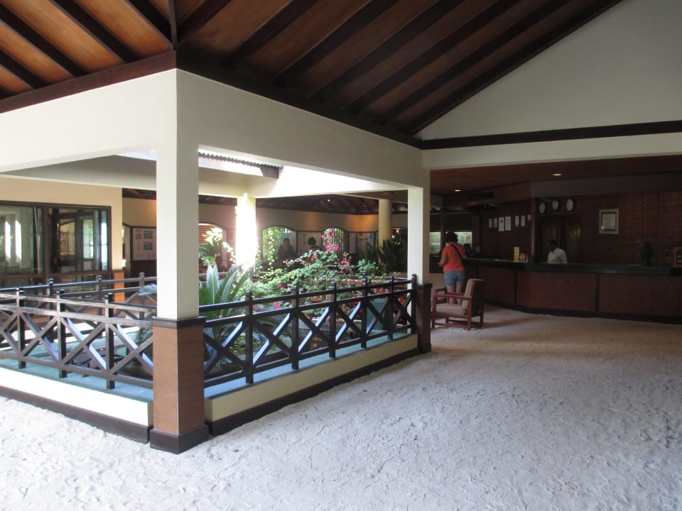 Rezeptionsbereich Summer Island Maldives