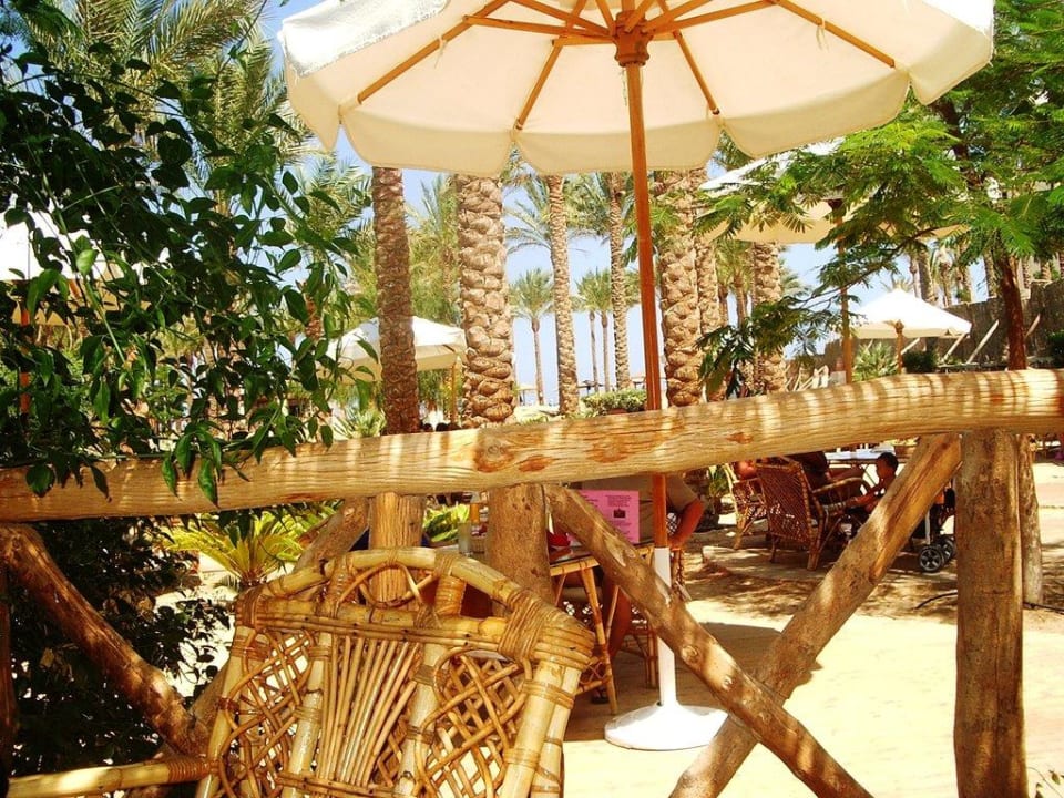Blick vom Sunsetgrill zum Strand Makadi Palace