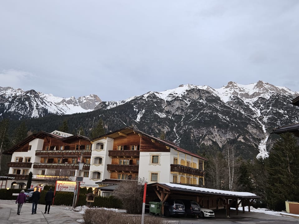 Außenansicht Bergidyll & Hotel Trofana