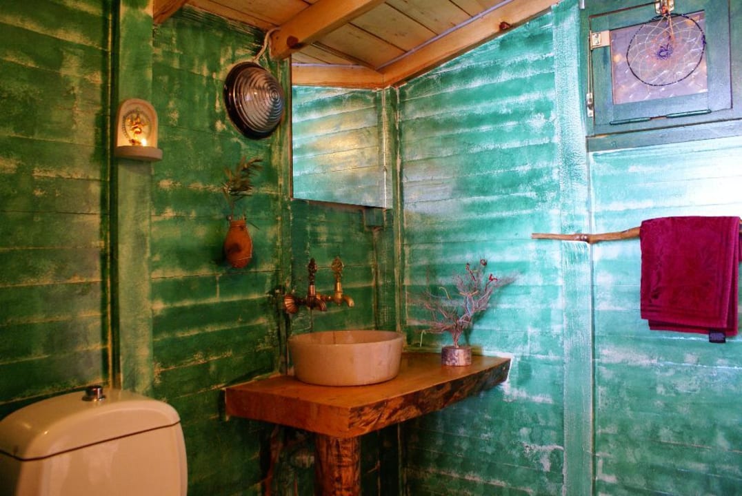 One Suite Shambala Hotel