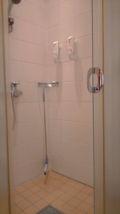 Shower room with a cleaning mop!? Room 611 Hotel Holiday Inn City Centre Helsinki