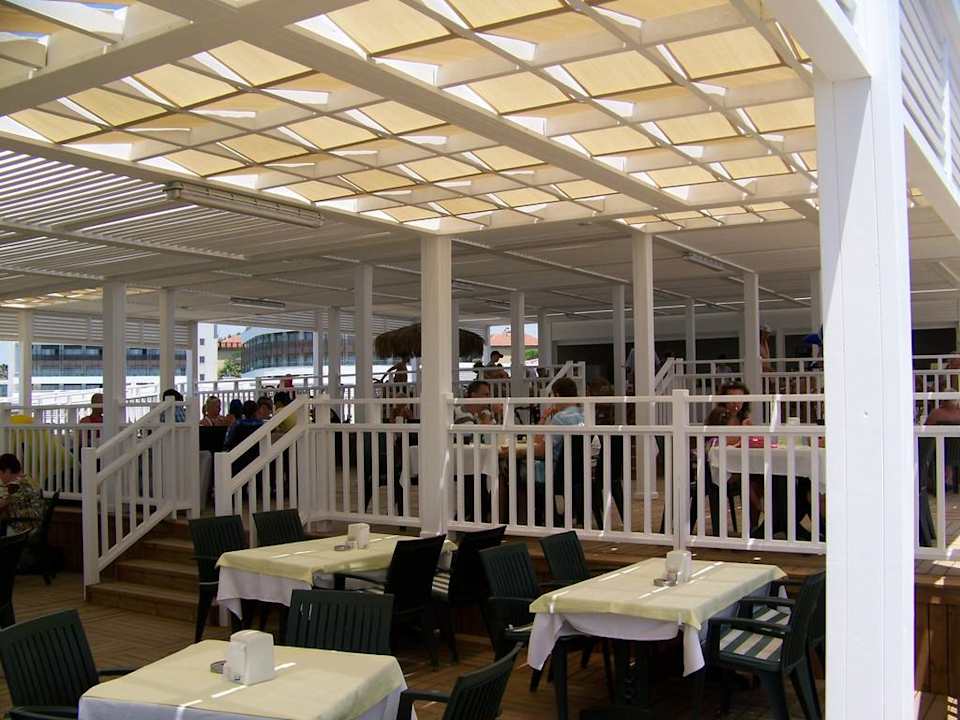 Die Strandbar Can Garden Resort