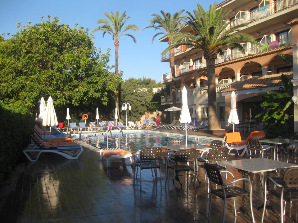 Kleinerer Pool R2 Lago Playa Park