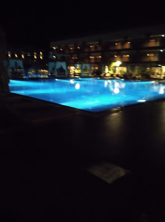 Pool Jacaranda Luxury Resort