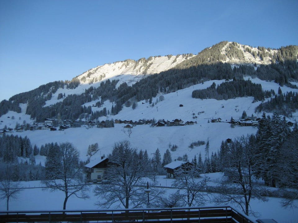 Blick auf die Berge IFA Breitach Apartments - Berghotel Kleinwalsertal