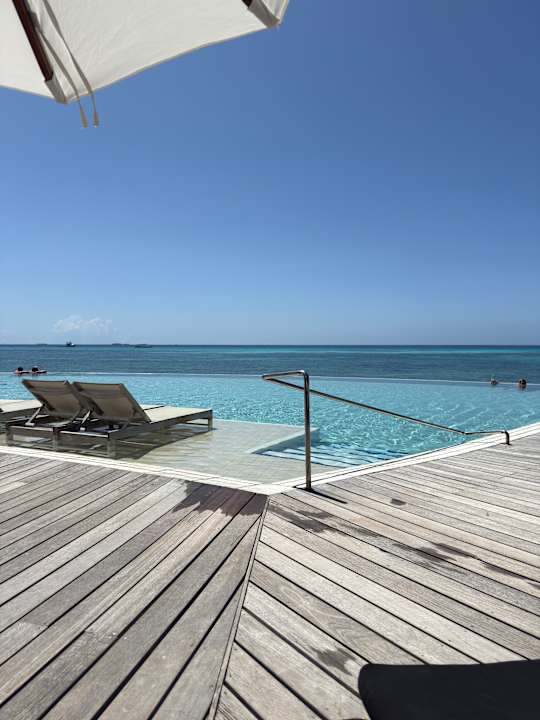 Strand Kuredu Island Resort & Spa