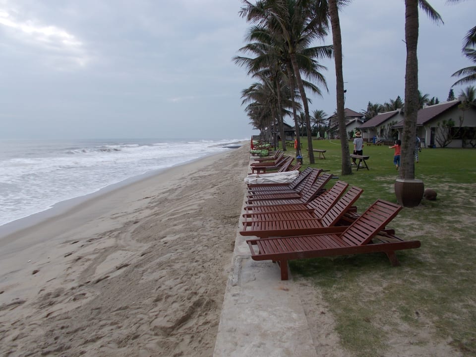 Strand Palm Garden Beach Resort & Spa